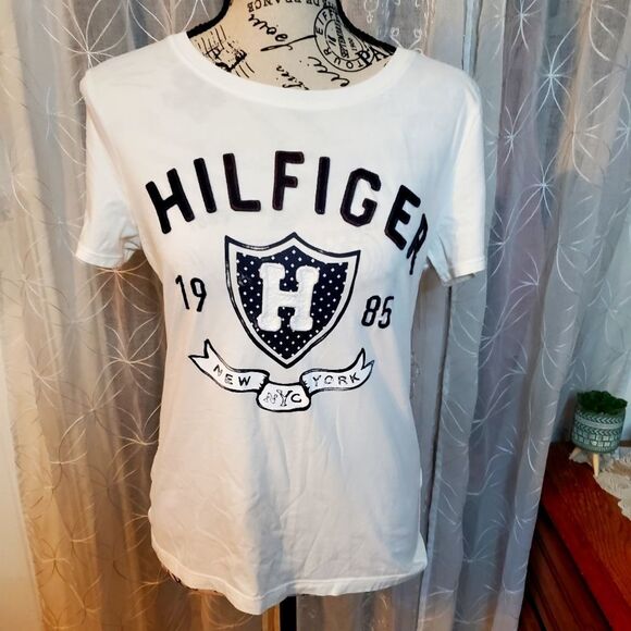 TOMMY Hilfiger graphic t-shirt sz med - Picture 1 of 5